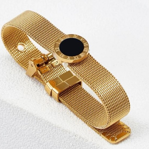 Roman Number Gold Bracelet - Picture 2 of 6